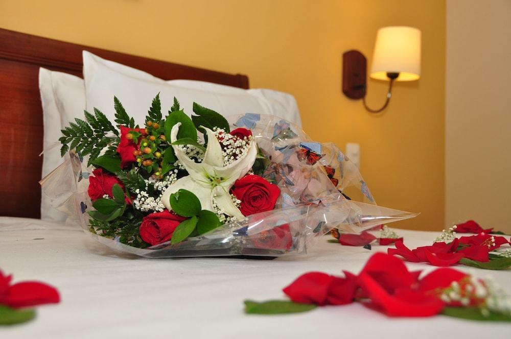 Hotel San Pablo Bogota Buitenkant foto
