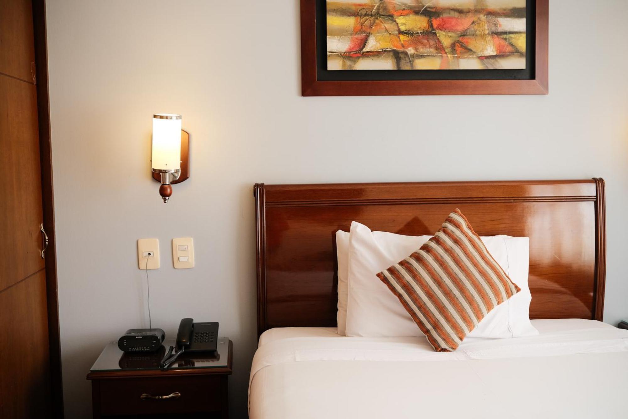 Hotel San Pablo Bogota Buitenkant foto