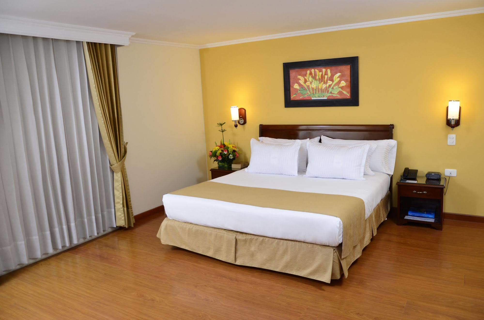 Hotel San Pablo Bogota Buitenkant foto